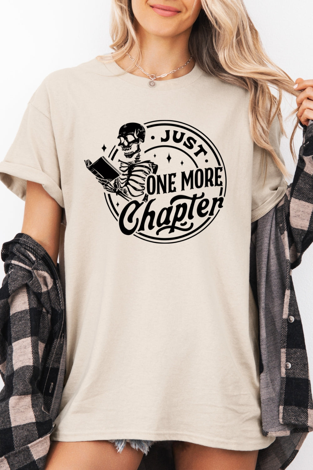 Just one more chapter reading tee