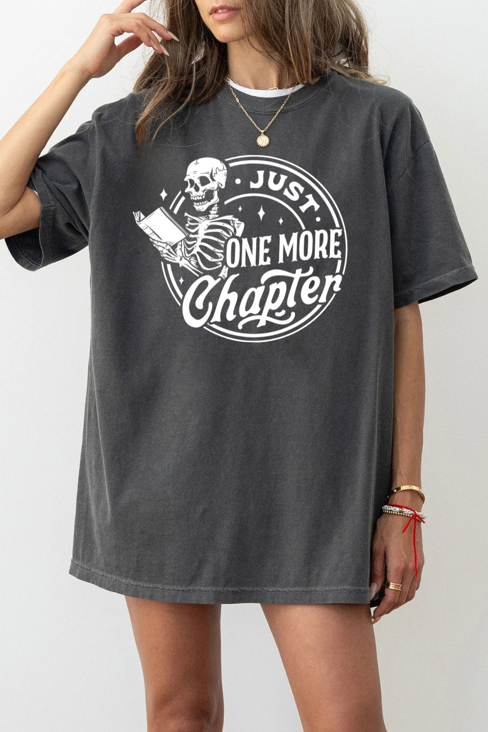 Just one more chapter reading tee