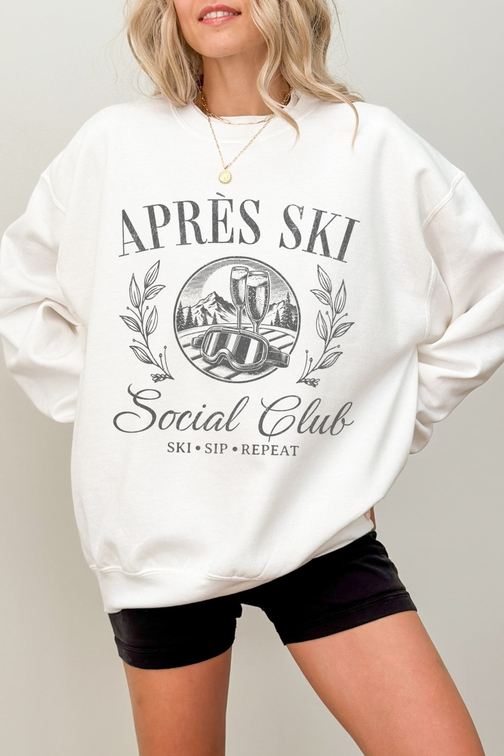 Apres ski social club sweatshirt