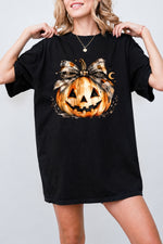 Bow-tied smiling pumpkin tee