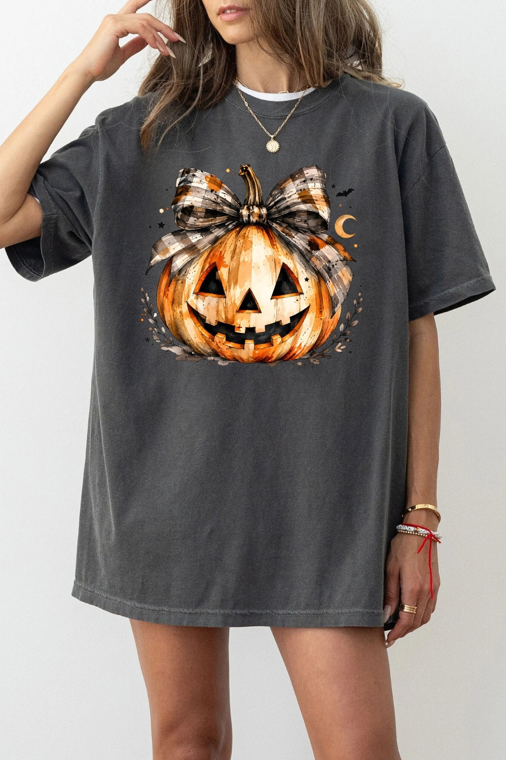 Bow-tied smiling pumpkin tee