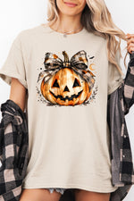 Bow-tied smiling pumpkin tee
