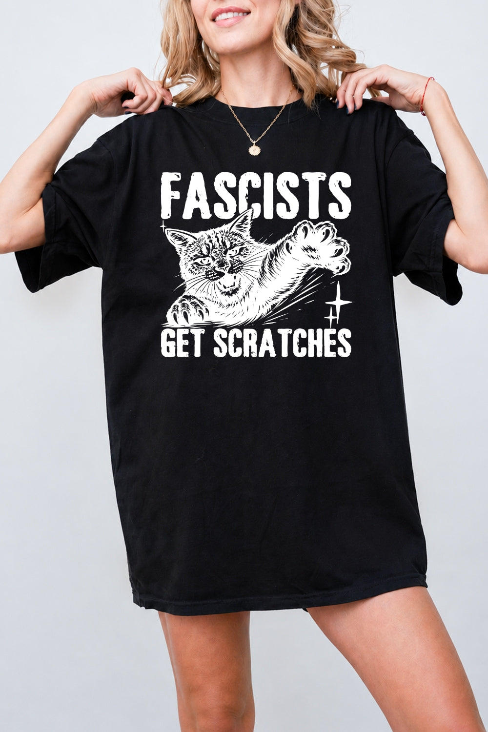 Get scrathes cat tee