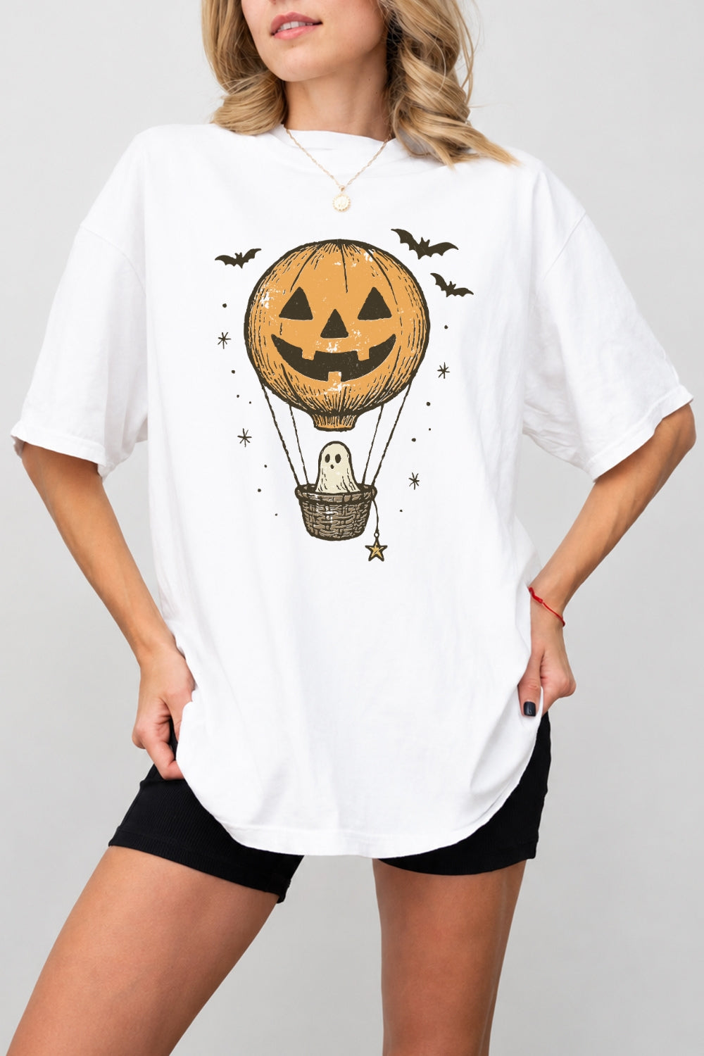 Ghost in pumpkin balloon tee