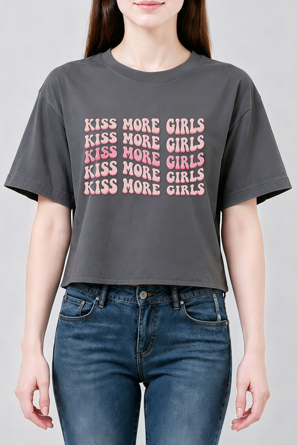 Kiss more girls crop top