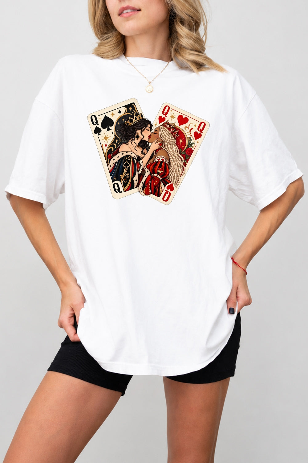 Queencard kissing tee