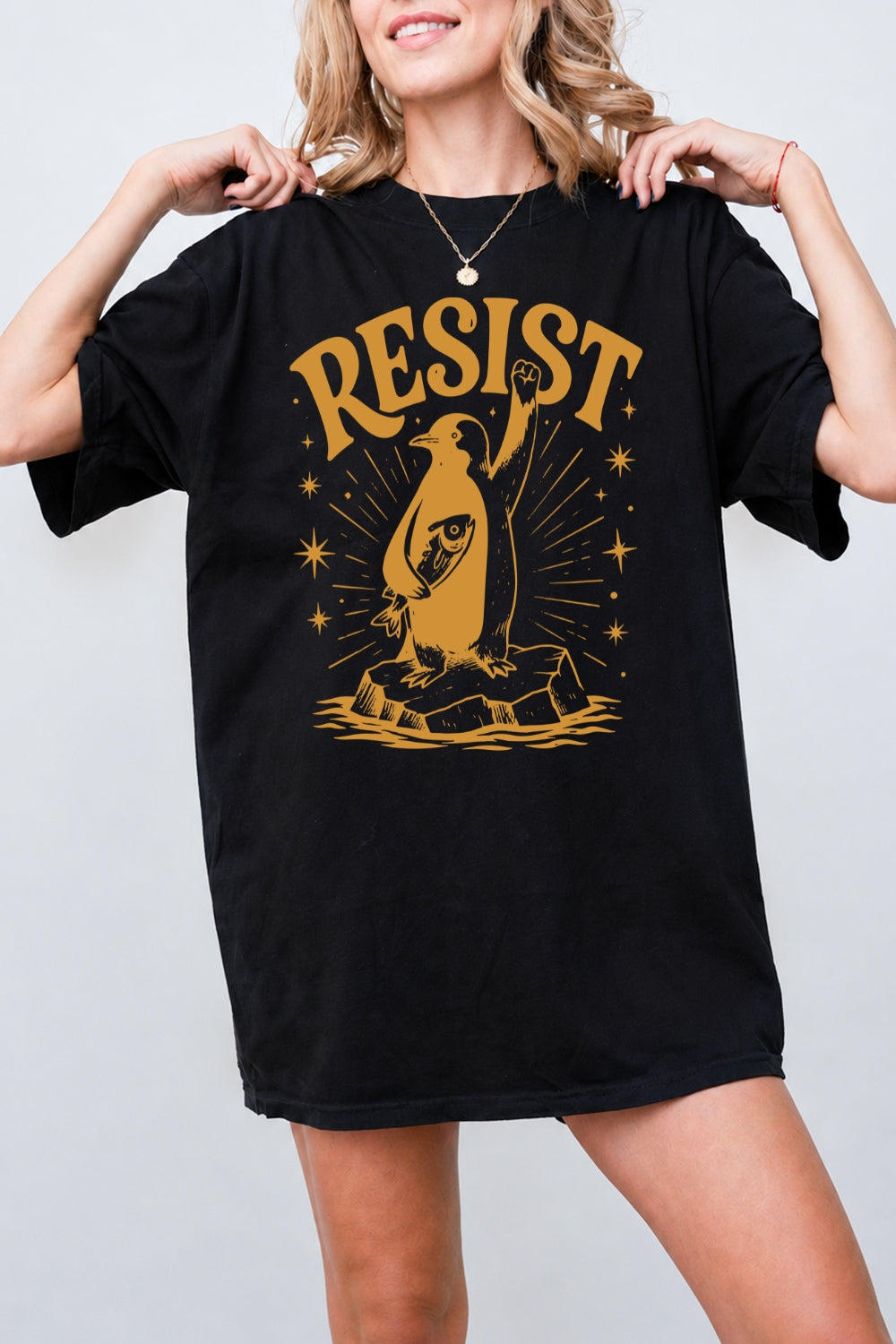 Resist penguin tee