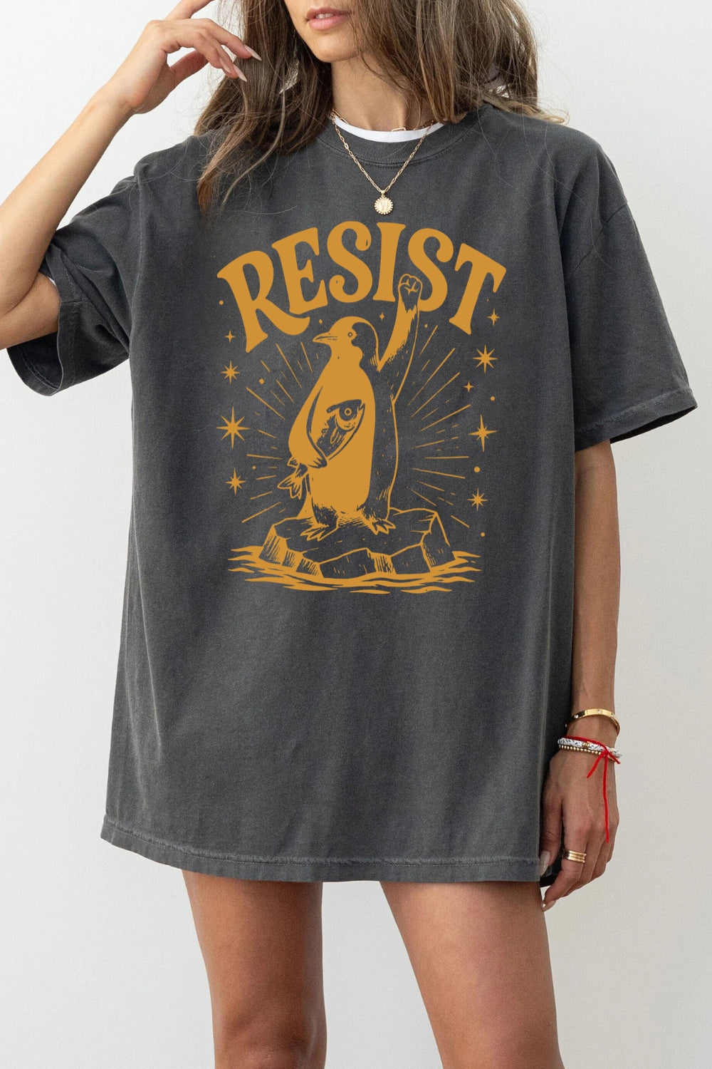 Resist penguin tee