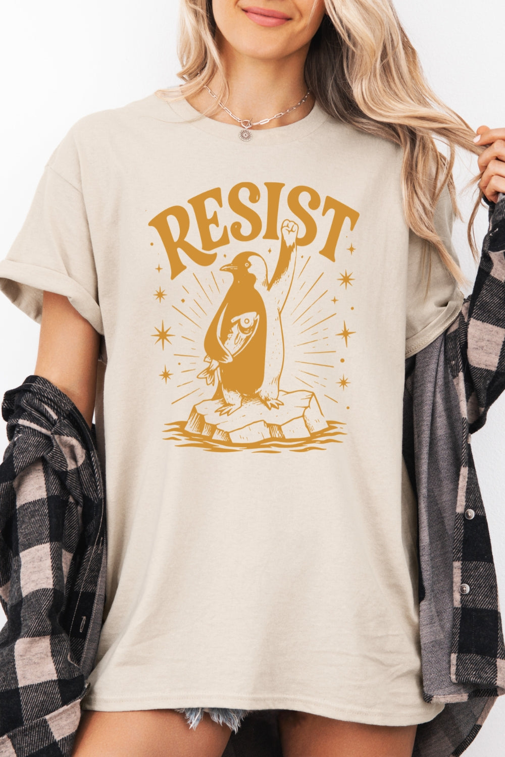 Resist penguin tee