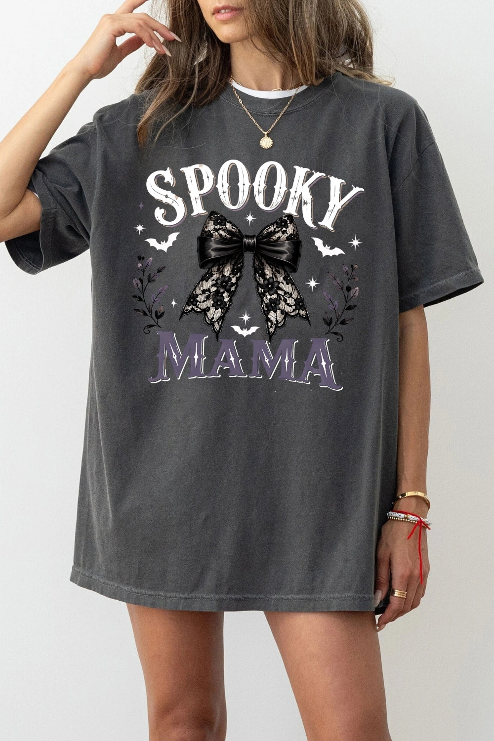 Spooky mama bow tee
