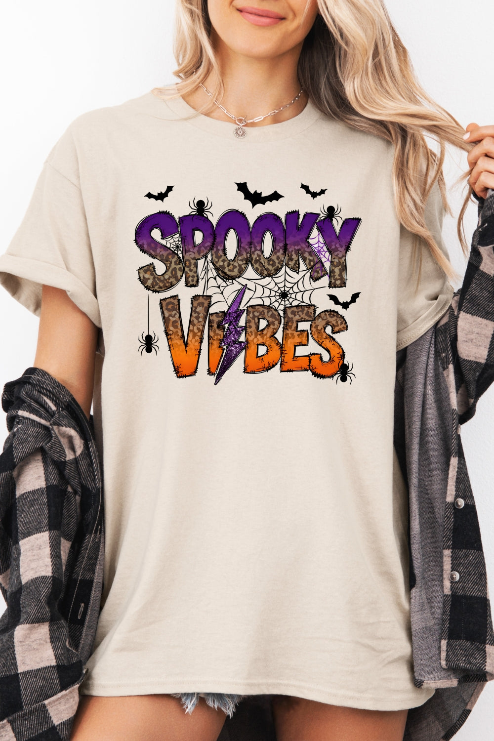 Spooky vibes bats tee