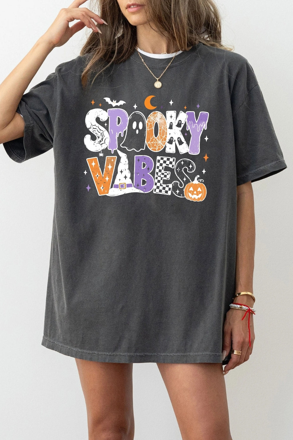 Spooky vibes halloween tee